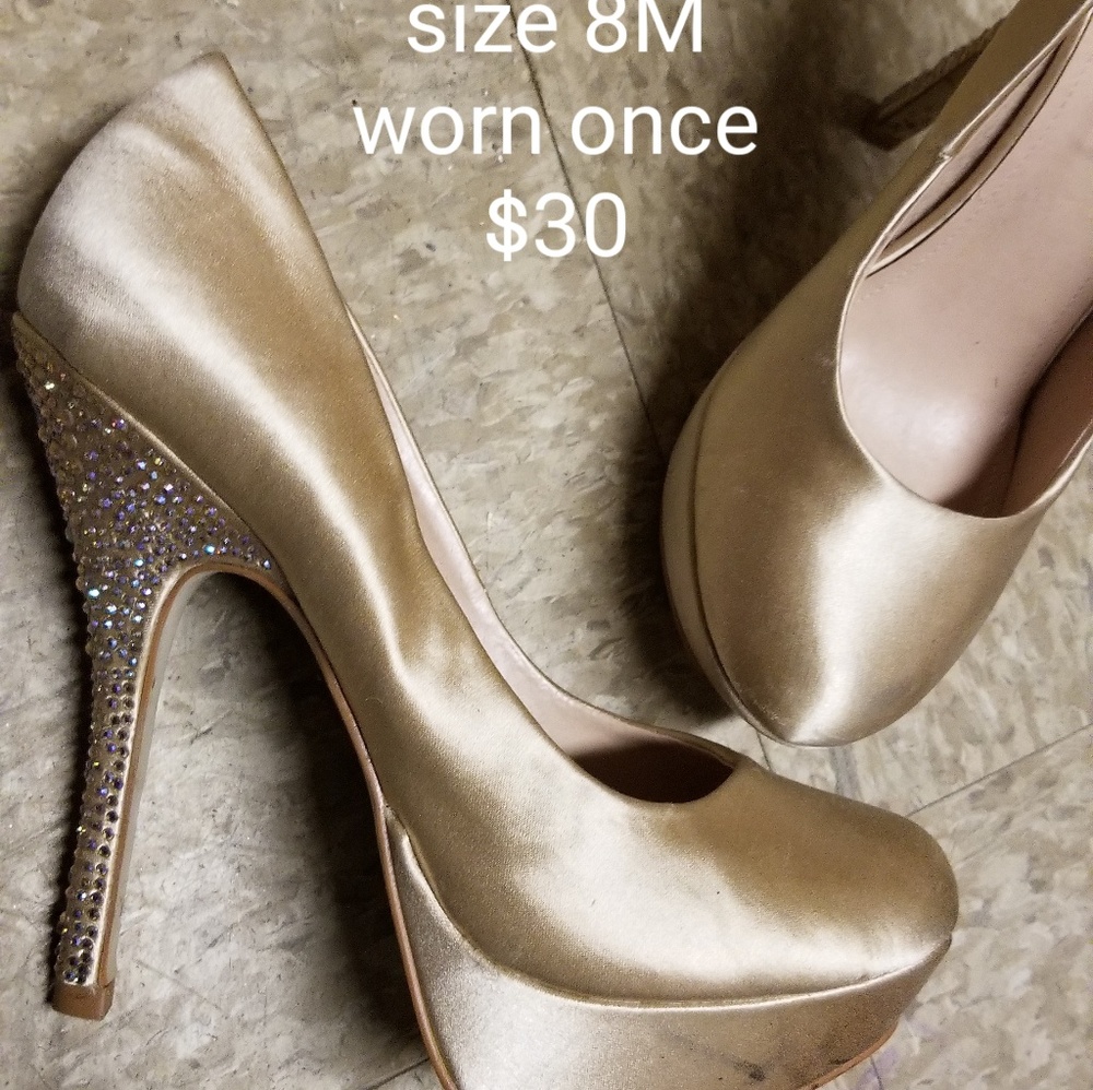 Creme Steve Madden Heels